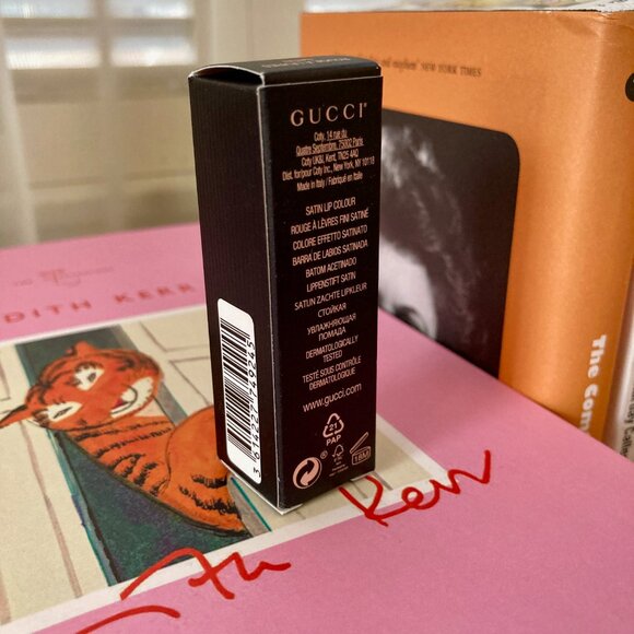 GUCCI 601 Virginia Fleur de Lis Satin Lipstick - Picture 5 of 8